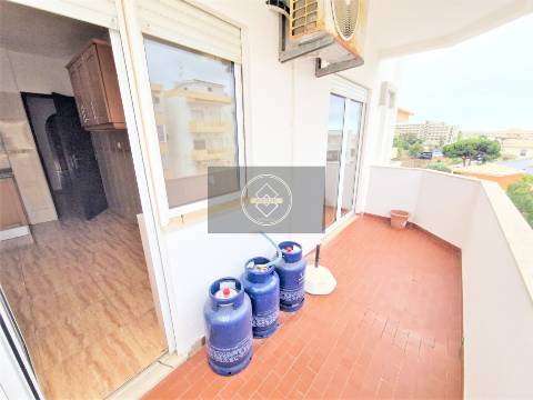 Apartamento T2 à venda em Olhos de Água, Albufeira