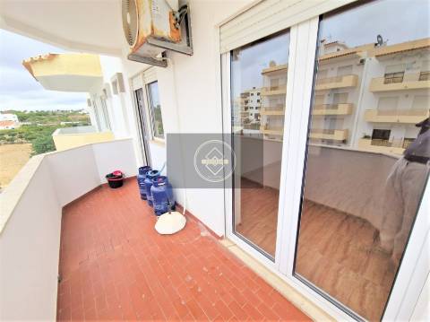 Apartamento T2 à venda em Olhos de Água, Albufeira
