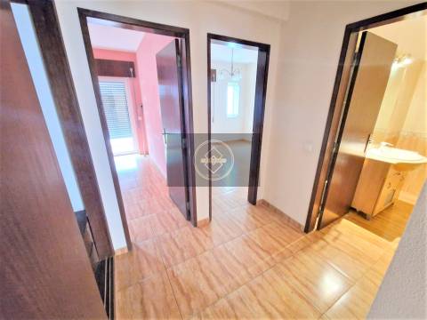 Apartamento T2 à venda em Olhos de Água, Albufeira