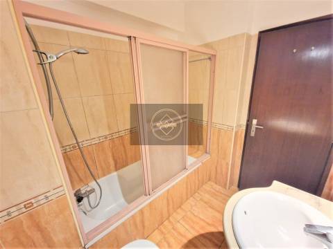 Apartamento T2 à venda em Olhos de Água, Albufeira