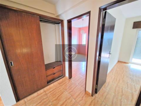 Apartamento T2 à venda em Olhos de Água, Albufeira