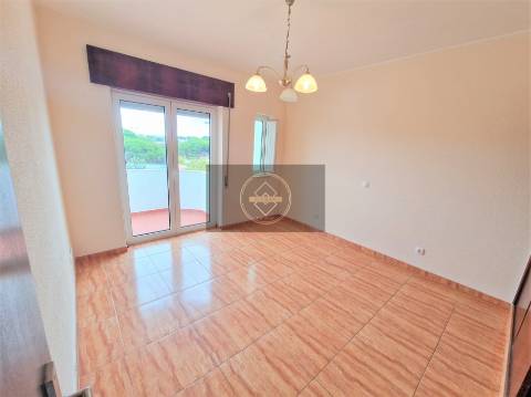 Apartamento T2 à venda em Olhos de Água, Albufeira