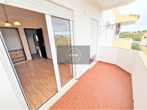 Apartamento T2 à venda em Olhos de Água, Albufeira