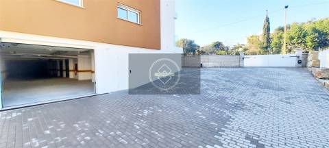 Venda de um lugar de Garagem - Albufeira