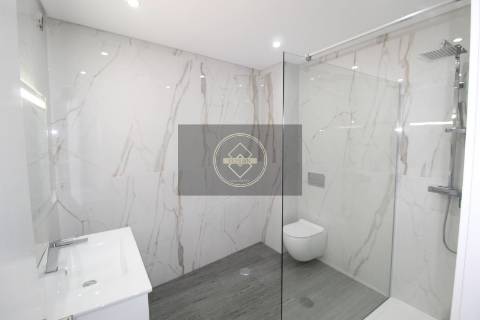 Apartamento T3 com piscina em fase de construção- Peares/Quelfes