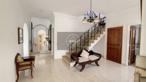 Moradia T6 com piscina em Albufeira