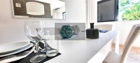 Moradia T3 com piscina e vista mar- Albufeira