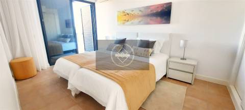 Moradia T3 com piscina e vista mar- Albufeira