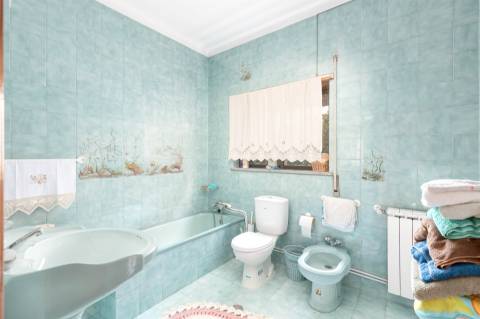 Moradia T3 com vinha em Fragosela - Viseu