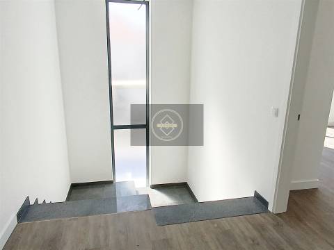 Moradia T3 com piscina privativa - Albufeira