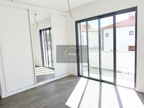 Moradia T3 com piscina privativa - Albufeira