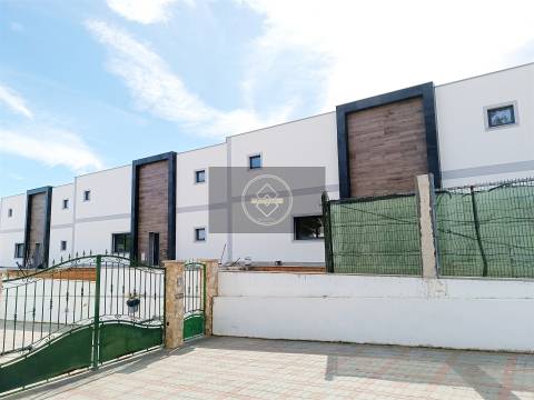 Moradia T3 com piscina privativa - Albufeira