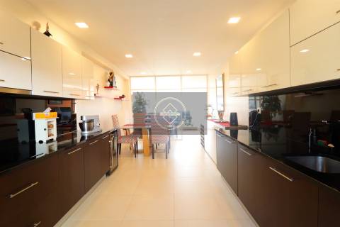 Moradia T3+1 com piscina - Albufeira