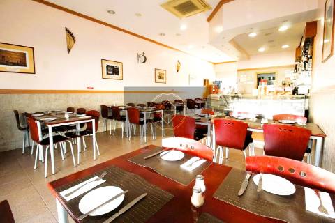 Restaurante com esplanada para venda em Albufeira