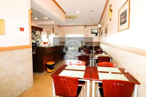 Restaurante com esplanada para venda em Albufeira