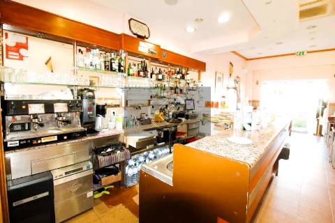 Restaurante com esplanada para venda em Albufeira