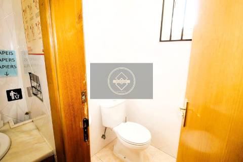 Restaurante com esplanada para venda em Albufeira