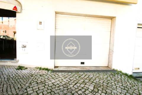 Restaurante com esplanada para venda em Albufeira