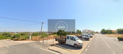Terreno Urbano com 2600m2- Almancil
