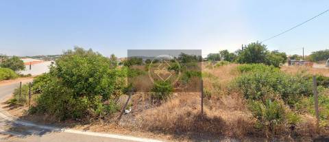 Terreno Urbano com 2600m2- Almancil