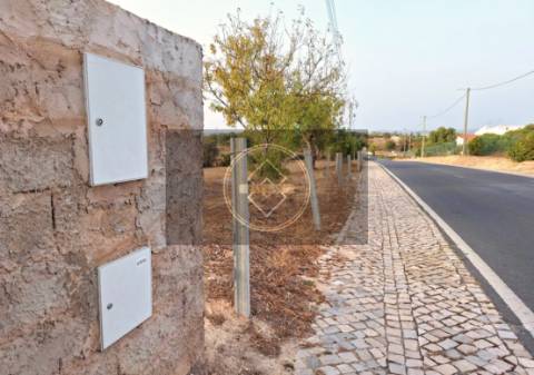 Terreno com projeto aprovado para Parque de Autocaravanas em Albufeira