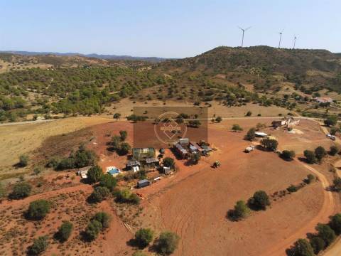 Quinta com 12 hectares -S. Bartolomeu de Messines