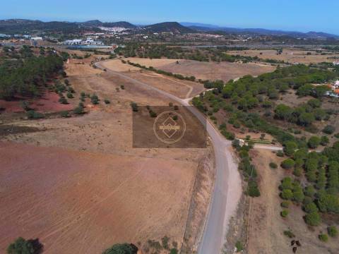 Quinta com 12 hectares -S. Bartolomeu de Messines