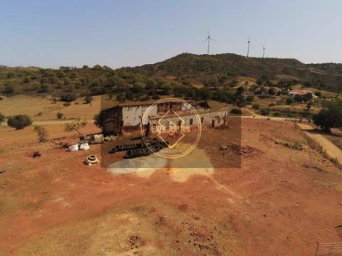 Quinta com 12 hectares -S. Bartolomeu de Messines