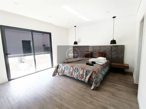 Moradia T3 com piscina privativa - Albufeira