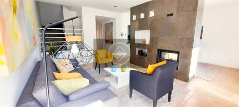 Moradia T3 com piscina e vista mar- Albufeira