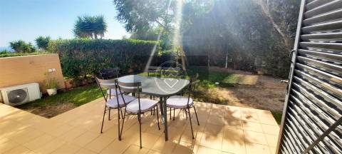 Moradia T3 com piscina e vista mar- Albufeira