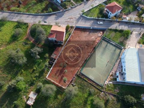 Terreno urbano para construção de 3 Moradias - Benafim -Loulé