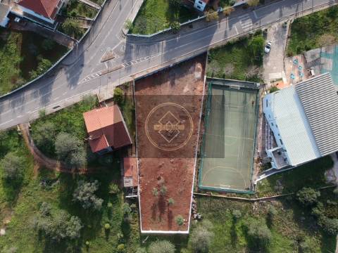 Terreno urbano para construção de 3 Moradias - Benafim -Loulé