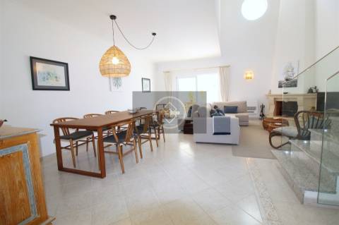 Moradia T3 com piscina -  Galé - Albufeira