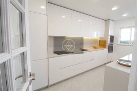 Moradia T3 com piscina -  Galé - Albufeira