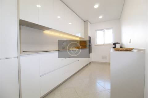 Moradia T3 com piscina -  Galé - Albufeira