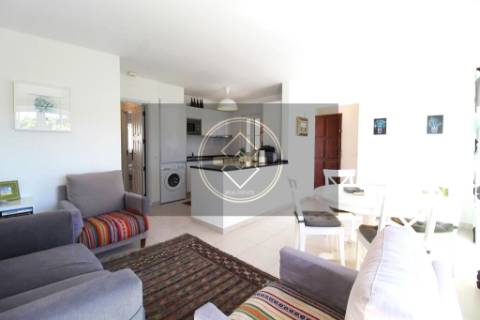 Apartamento T2 com piscina - Vilamoura