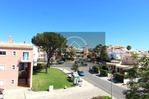 Apartamento T2 com piscina - Vilamoura