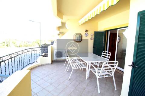 Apartamento T2 com piscina - Vilamoura