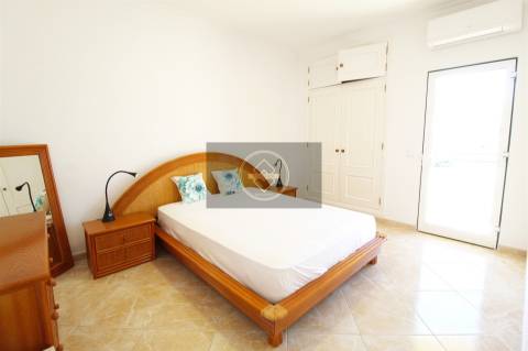Apartamento T2 com piscina - Vilamoura