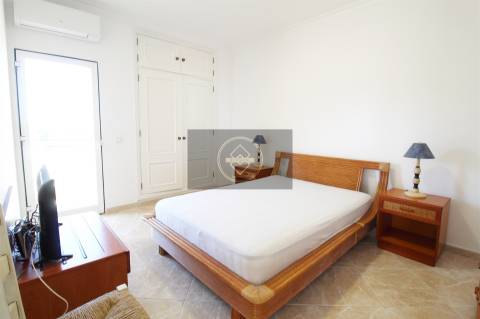Apartamento T2 com piscina - Vilamoura