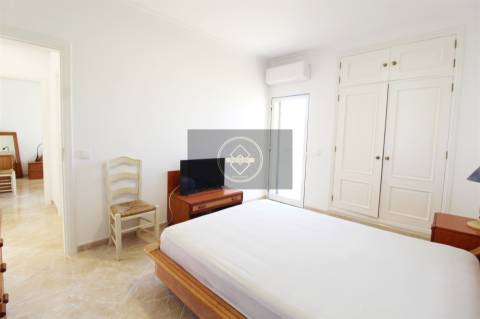 Apartamento T2 com piscina - Vilamoura