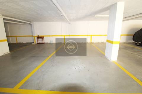 Apartamento T2 com piscina - Vilamoura