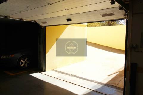 Apartamento T2 com piscina - Vilamoura