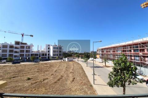 Apartamento T2 com piscina - Vilamoura
