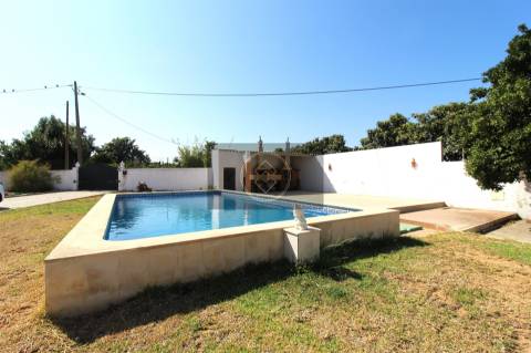 Moradia T5 com 4000m² de Terreno- Luz de Tavira