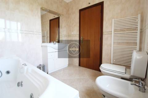 Moradia T5 com 4000m² de Terreno- Luz de Tavira