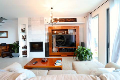 Moradia T3 com Piscina Privada - Centro da Cidade - Albufeira