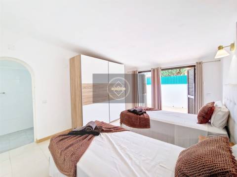 Moradia T4 com piscina - Albufeira
