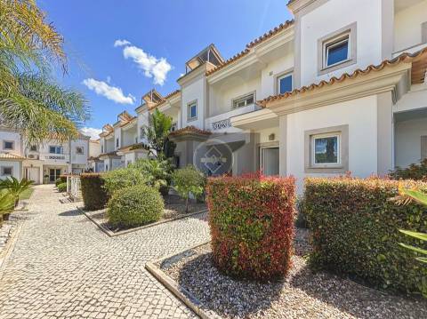 Moradia T3 com piscina - Albufeira